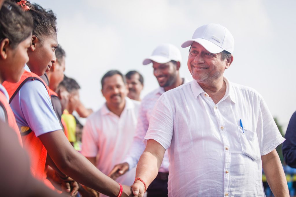 Prof. Achyuta Samanta with KISS students